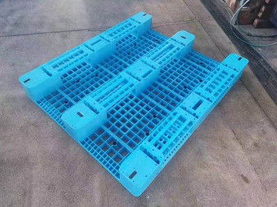 塑料托盘